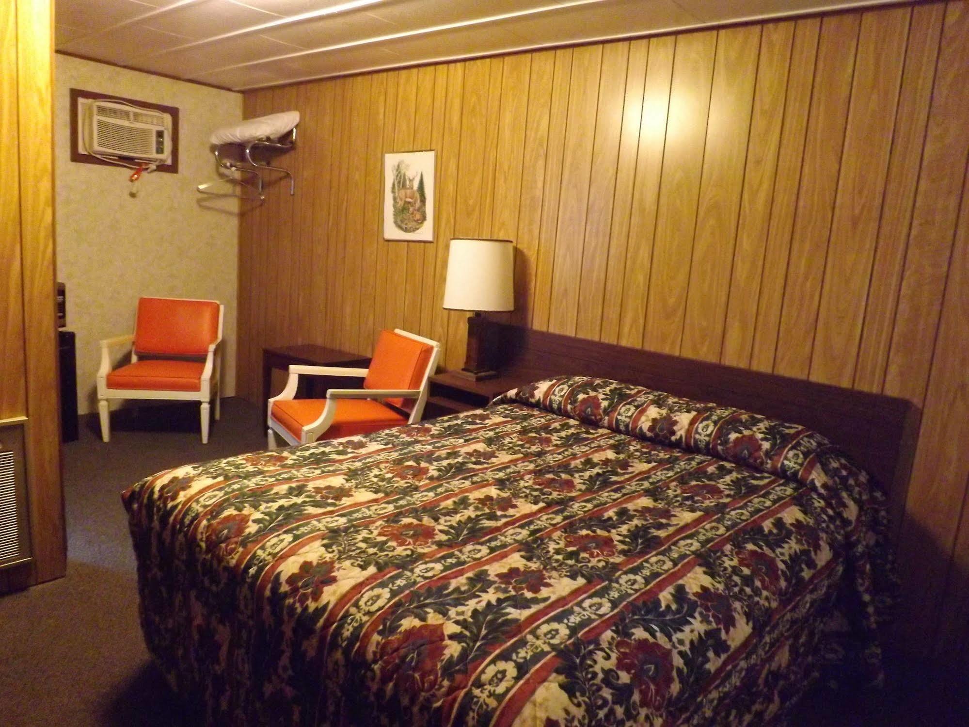 Bell'S Motor Lodge Motel - 스피어피쉬 외부 사진